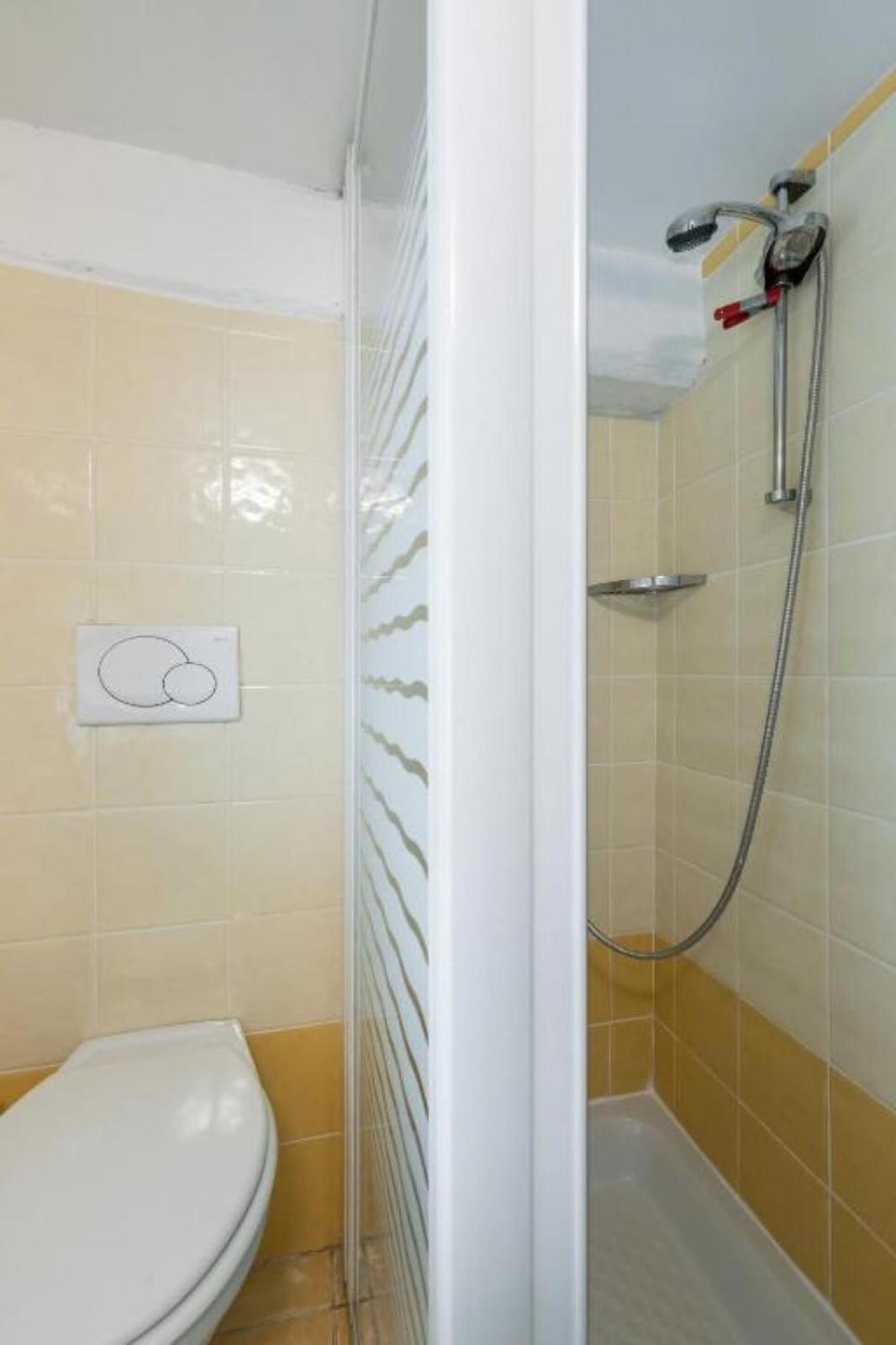 Апартаменты Massena 2 - Great Location Massena Square With Ac Ницца Экстерьер фото